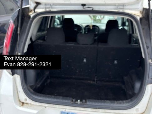 Used 2023 Kia Soul LX FWD image 7
