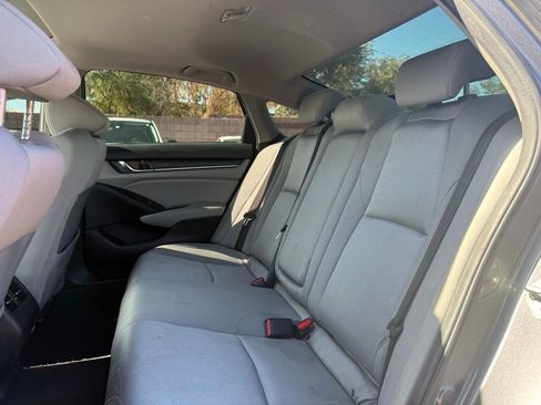 Used 2019 Honda Accord EX image 9