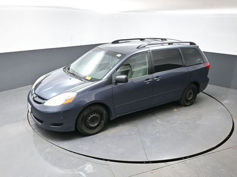 Used 2008 Toyota Sienna LE FWD image 41