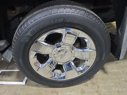 Used 2018 Chevrolet Silverado 1500 LTZ w/ Max Trailering Package AWD/4WD image 36