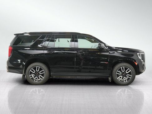 Used 2022 GMC Yukon AT4 w/ AT4 Premium Package AWD/4WD image 7