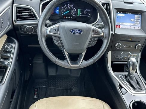 Used 2018 Ford Edge SEL w/ Equipment Group 201A image 8