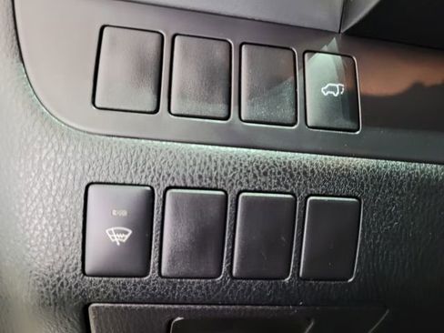 Used 2016 Toyota Highlander XLE image 31