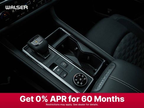 New 2025 Nissan Pathfinder SV w/ Black Appearance Package image 28