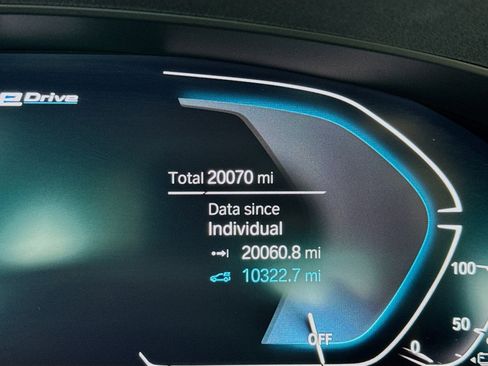 Used 2023 BMW 530e w/ Premium Package image 8