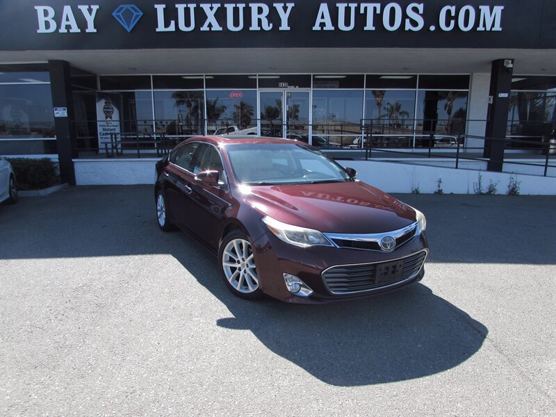 Used 2014 Toyota Avalon Limited w/ Technology Package FWD image 1