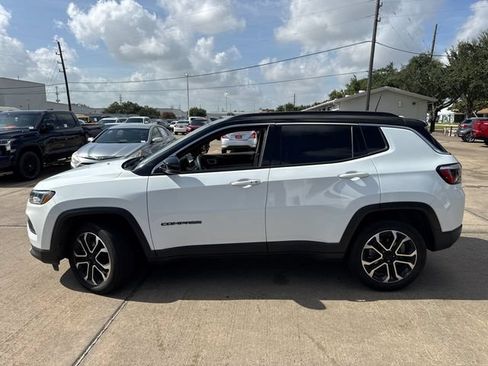 Used 2023 Jeep Compass Limited AWD/4WD image 8