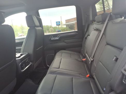 Used 2024 Chevrolet Silverado 2500 LTZ w/ LTZ Plus Package AWD/4WD image 8