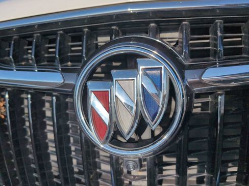 Used 2018 Buick Enclave Premium w/ LPO, Hit The Road Package image 31