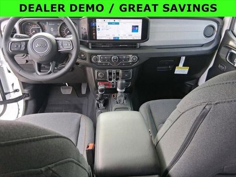 New 2025 Jeep Gladiator Sport AWD/4WD image 27