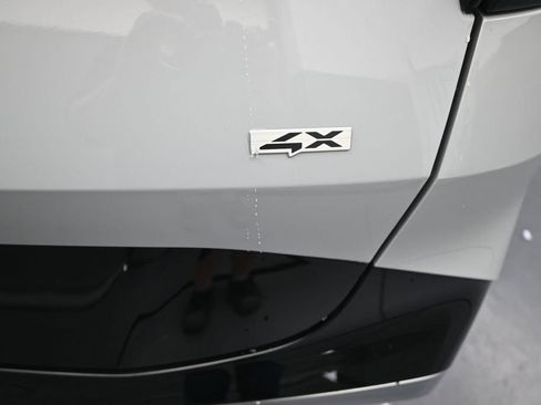 Certified 2024 Kia Sportage SX AWD/4WD image 11