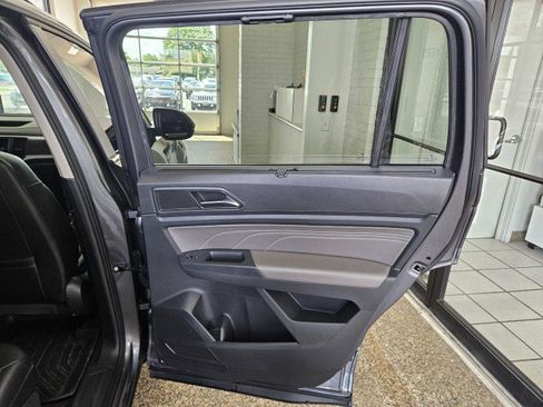 Used 2021 Volkswagen Atlas SE AWD/4WD image 17