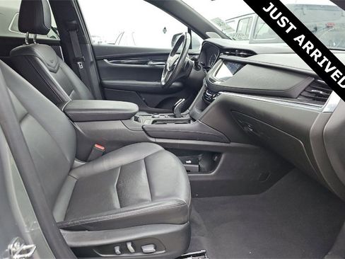 Used 2023 Cadillac XT5 Premium Luxury image 9