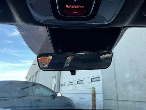 Used 2025 Hyundai Elantra SEL image 17