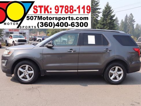 Used 2016 Ford Explorer XLT AWD/4WD image 5