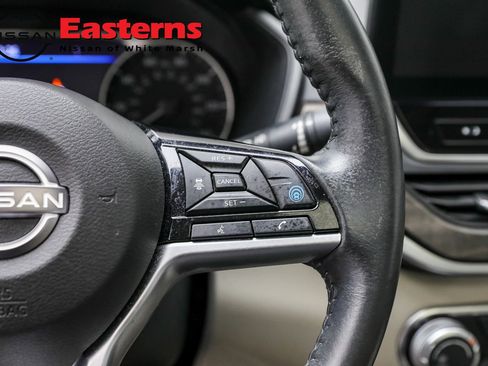 Used 2023 Nissan Altima 2.5 SV w/ SV Premium Package FWD image 16