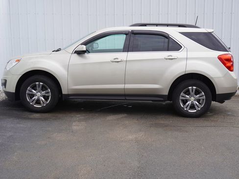 Used 2015 Chevrolet Equinox LT w/ Driver Convenience Package image 3