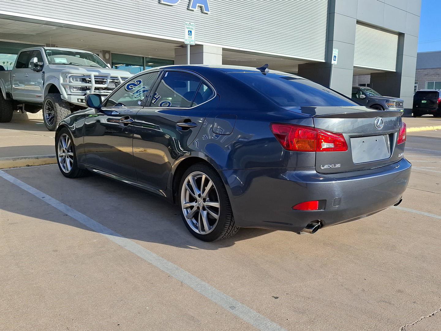 Used 2008 Lexus IS 250 w/ Premium Pkg RWD image 10