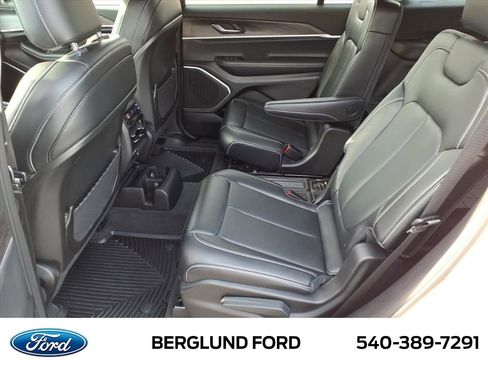 Used 2021 Jeep Grand Cherokee L Limited image 13