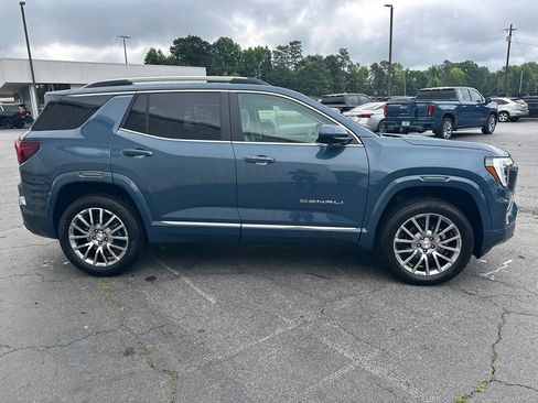 Used 2026 GMC Terrain Denali AWD/4WD image 5