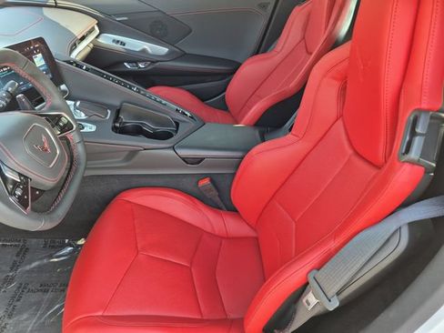 Used 2025 Chevrolet Corvette Stingray Coupe w/ 1LT RWD image 21