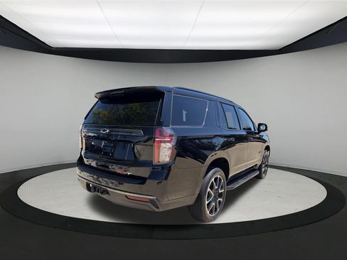 Used 2022 Chevrolet Tahoe RST w/ Luxury Package AWD/4WD image 5
