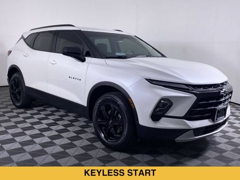 Certified 2023 Chevrolet Blazer LT w/ Convenience Package FWD image 19