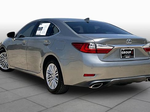 Used 2016 Lexus ES 350 w/ Premium Package w/Wood Trim FWD image 10