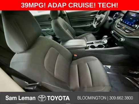 Used 2024 Nissan Altima 2.5 SV image 25