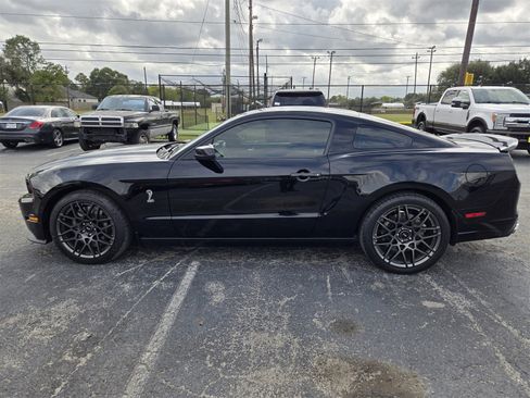 Used 2014 Ford Mustang Shelby GT500 w/ Equipment Group 821A image 4