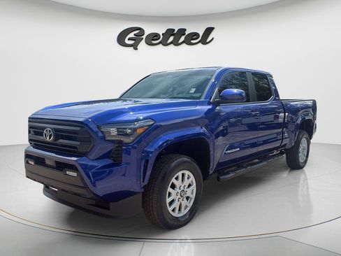 Used 2025 Toyota Tacoma SR5 RWD image 1