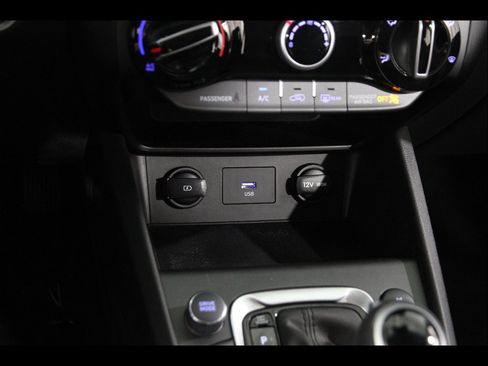 Certified 2023 Hyundai Kona SEL AWD/4WD image 13