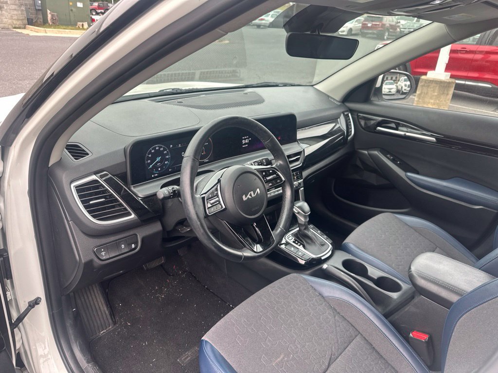 Used 2024 Kia Seltos S AWD/4WD image 19