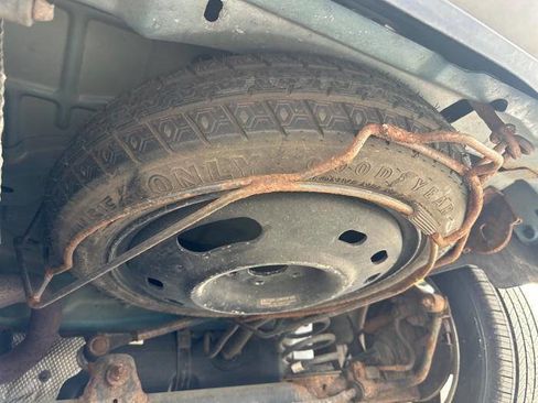 Used 2001 Chrysler PT Cruiser FWD image 26