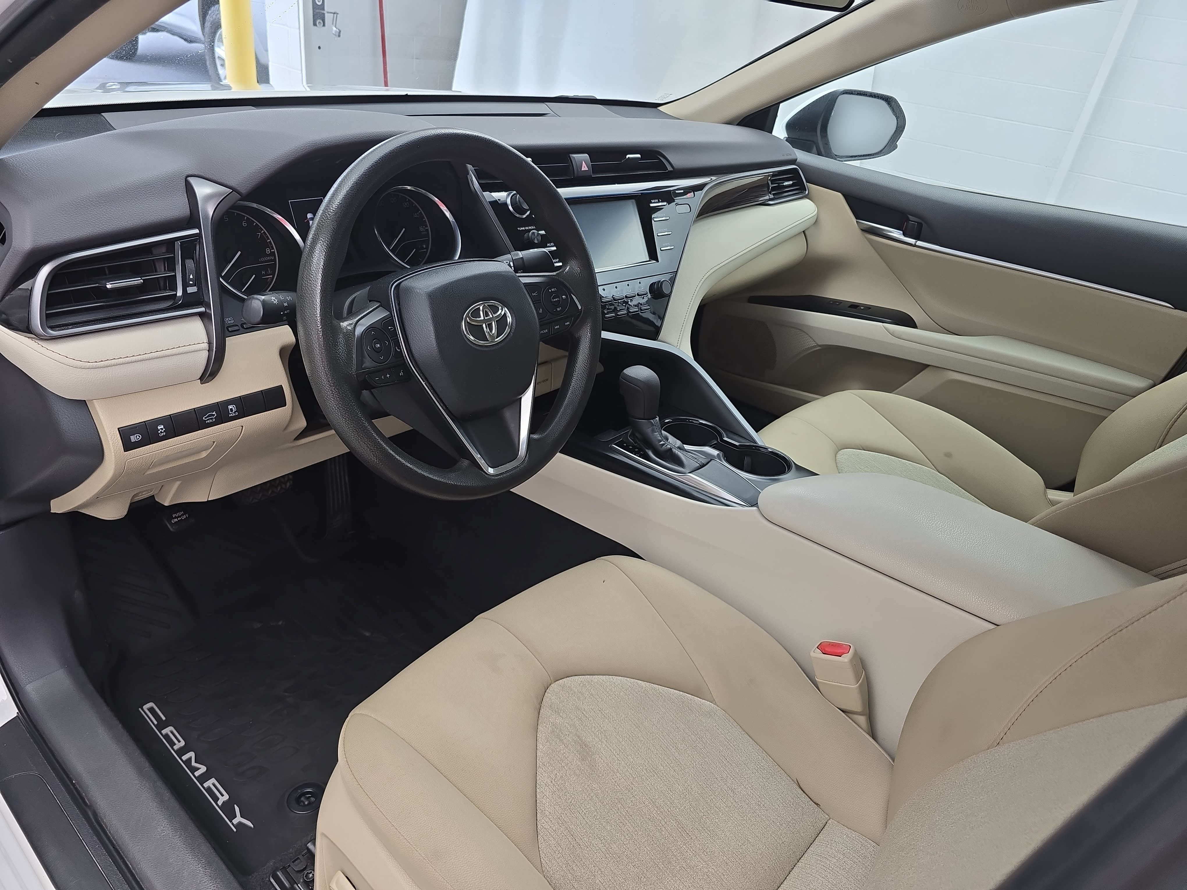 Used 2019 Toyota Camry LE FWD image 15