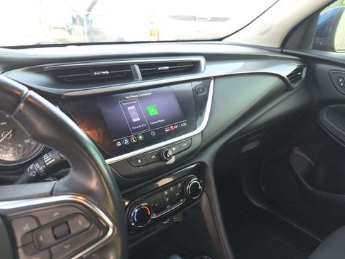 Used 2022 Buick Encore GX Preferred w/ Cold Weather Comfort Package FWD image 5