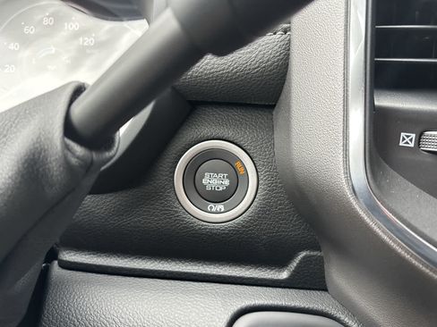 New 2026 RAM 3500 Laramie AWD/4WD image 24