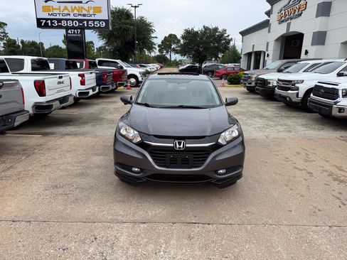 Used 2017 Honda HR-V EX image 38