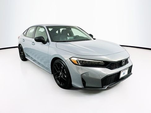 Used 2025 Honda Civic Sport image 3