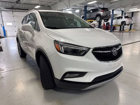 Used 2020 Buick Encore Essence AWD/4WD image 27