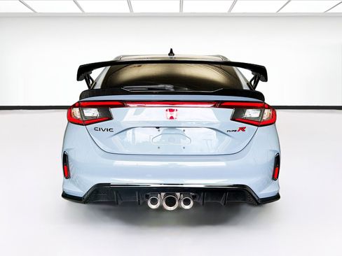 Used 2025 Honda Civic Type R image 5