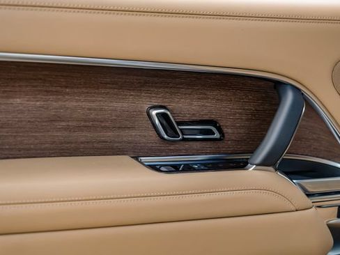 New 2026 Land Rover Range Rover SE AWD/4WD image 60