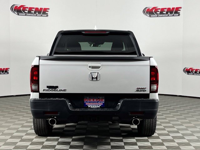Used 2023 Honda Ridgeline Sport image 7