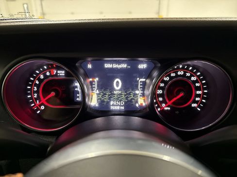 Used 2020 Jeep Gladiator Mojave w/ Dual Top Group AWD/4WD image 12
