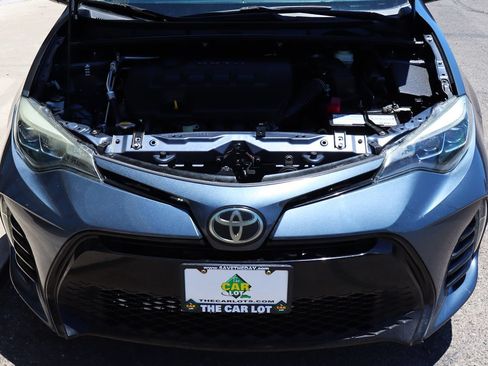 Used 2017 Toyota Corolla SE w/ SE Premium Package FWD image 58