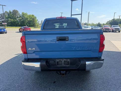 Used 2021 Toyota Tundra SR5 w/ SR5 Leather Package AWD/4WD image 7