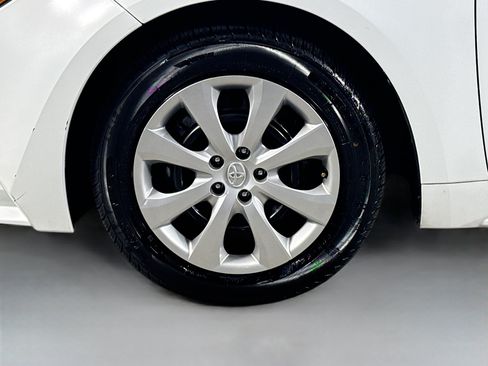 Used 2025 Toyota Corolla LE w/ Convenience Package FWD image 38