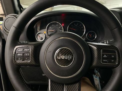 Used 2014 Jeep Wrangler Unlimited Sahara w/ Dual Top Group AWD/4WD image 21