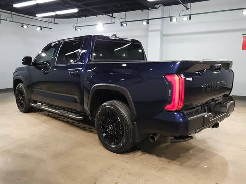 Used 2025 Toyota Tundra Limited AWD/4WD image 5