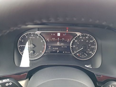 New 2025 Nissan Pathfinder SL w/ SL Premium Package image 16